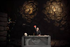 s02e02_cat-vs-necromancer.jpg s02e02_cat-vs-necromancer.jpg